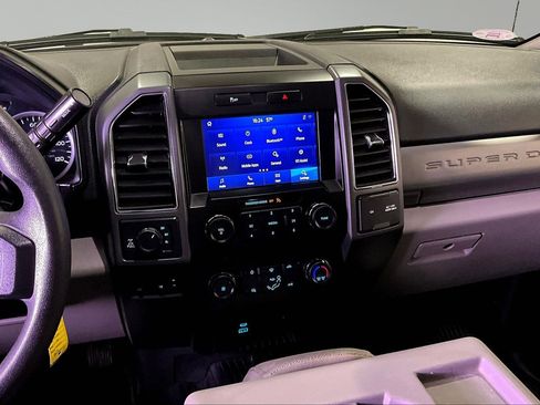 Used 2021 Ford F250 XLT AWD/4WD image 10