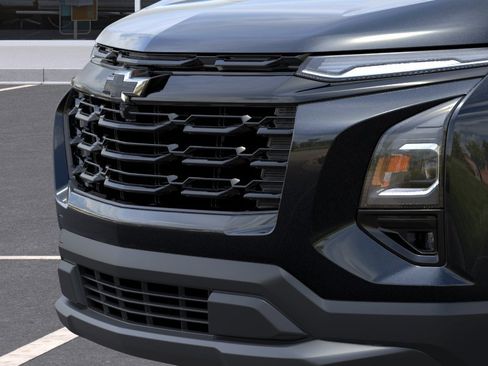 New 2026 Chevrolet Equinox LT w/ Midnight Edition FWD image 13