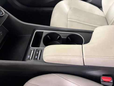 Used 2025 Hyundai Sonata SEL FWD image 28