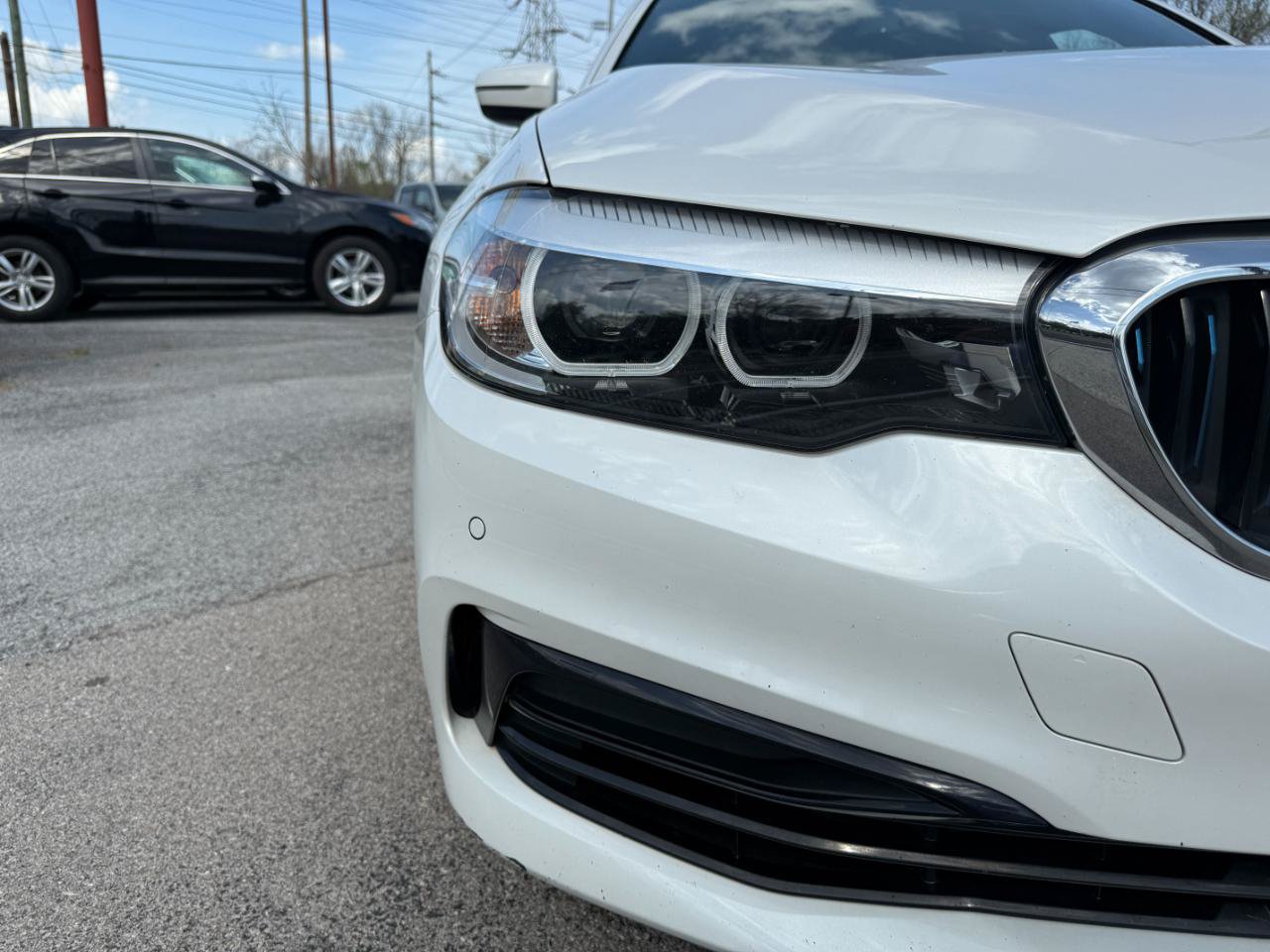 Used 2019 BMW 530e w/ Convenience Package RWD image 5