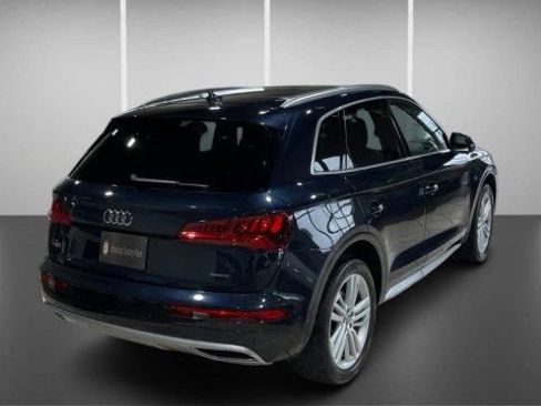 Used 2020 Audi Q5 Prestige image 4