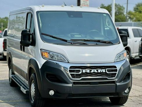 Used 2025 RAM ProMaster 2500 w/ U-Haul Equipment Group FWD image 6