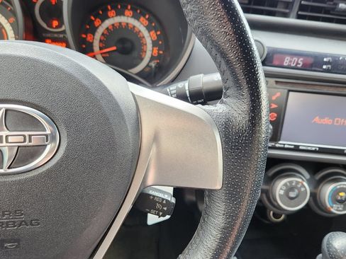 Used 2013 Scion tC FWD image 31
