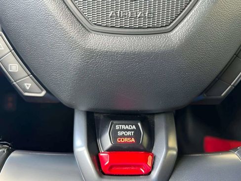 Used 2015 Lamborghini Huracan LP 610-4 image 28