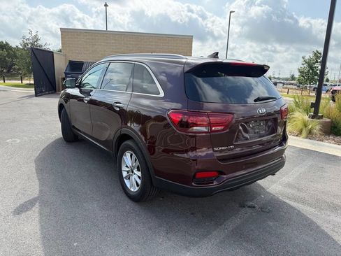 Used 2019 Kia Sorento FWD w/ LX Convenience Package image 6