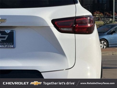 Certified 2025 Chevrolet Blazer LT image 8