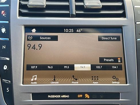 Used 2017 Lincoln MKZ Premiere image 25