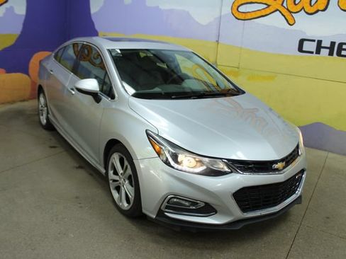 Used 2016 Chevrolet Cruze Premier w/ Premier True North Edition FWD image 2