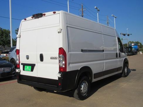 Used 2023 RAM ProMaster 2500 FWD image 10