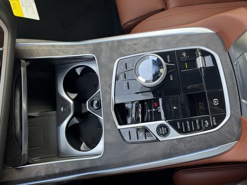 New 2026 BMW X7 xDrive40i w/ M Sport Package image 18