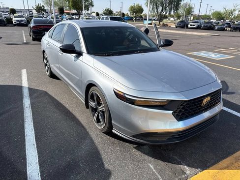 Used 2023 Honda Accord Sport image 3