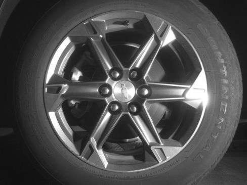 Used 2025 Chevrolet Blazer LT FWD image 12
