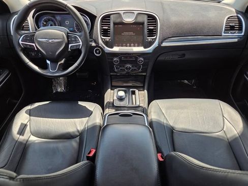 Used 2015 Chrysler 300 Limited RWD image 15