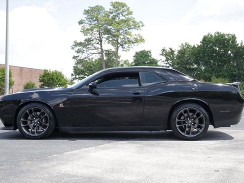 Used 2021 Dodge Challenger R/T Scat Pack RWD image 2