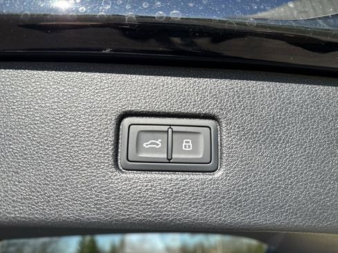 New 2026 Audi Q7 3.0T Premium Plus image 9