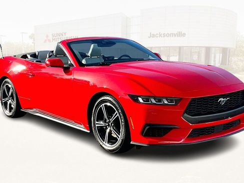 Used 2024 Ford Mustang Premium image 3