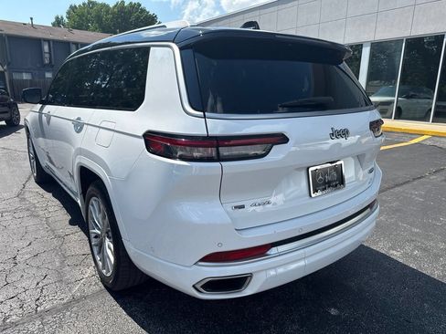 Used 2022 Jeep Grand Cherokee L Summit w/ Luxury Tech Group V AWD/4WD image 13