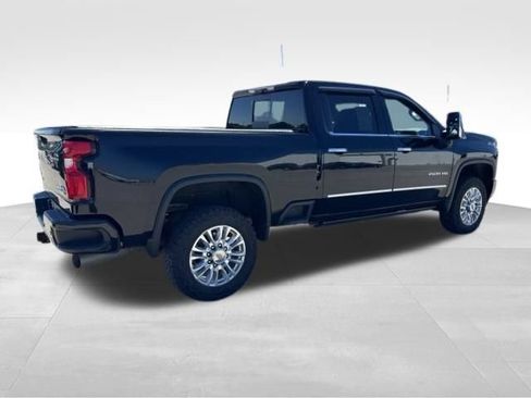 Used 2021 Chevrolet Silverado 2500 High Country w/ Z71 Off-Road Package AWD/4WD image 5
