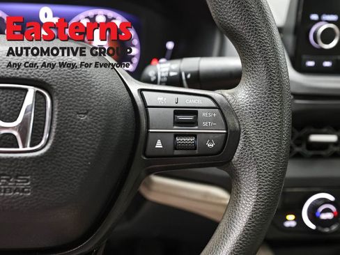 Used 2023 Honda Accord EX image 16