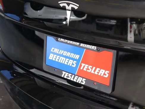 Used 2023 Tesla Model 3 Standard Range image 27