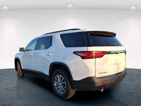 Used 2023 Chevrolet Traverse LT image 12