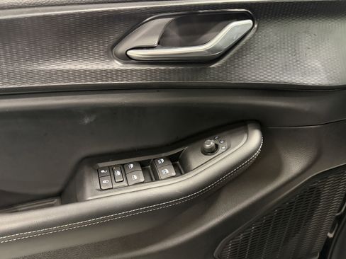 Used 2024 Jeep Grand Cherokee L Altitude image 22