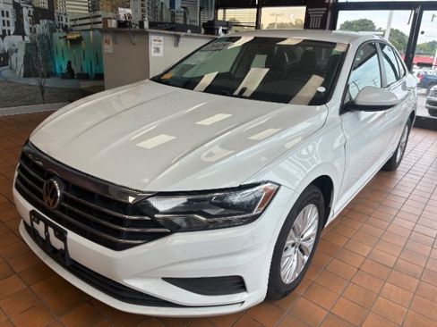 Used 2019 Volkswagen Jetta SE FWD image 8