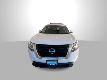 Used 2022 Nissan Pathfinder SV