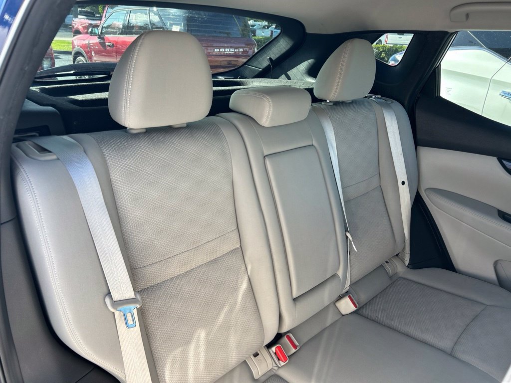 Used 2019 Nissan Rogue Sport SV FWD image 48