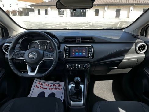 Used 2020 Nissan Versa S FWD image 27