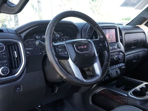 Used 2021 GMC Sierra 3500 SLT w/ SLT Convenience Package image 19