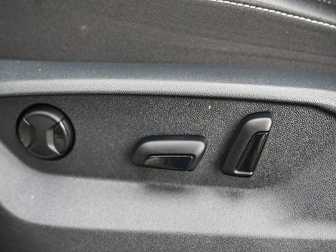 Used 2024 Volkswagen Atlas SE image 21