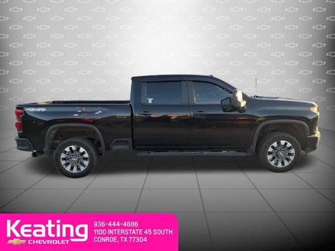 Used 2023 Chevrolet Silverado 2500 Custom w/ Custom Value Package AWD/4WD image 4