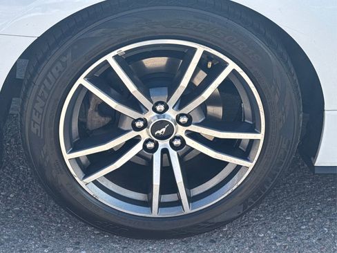 Used 2016 Ford Mustang Premium image 28