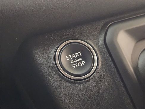 Used 2024 Land Rover Defender 110 X-Dynamic SE image 20