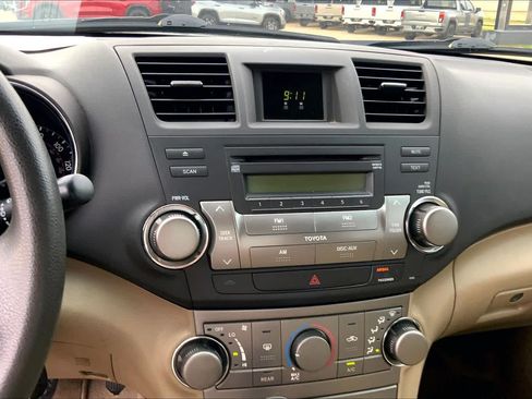 Used 2010 Toyota Highlander 2WD image 28