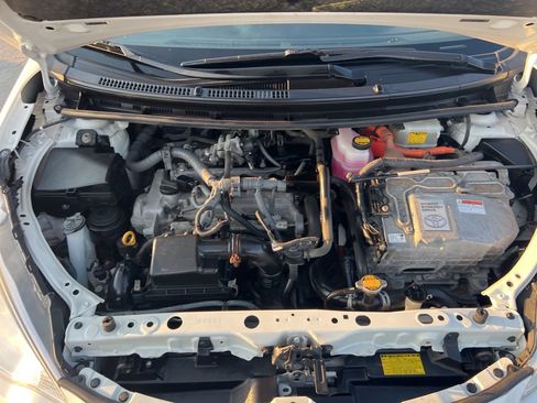 Used 2012 Toyota Prius C image 55