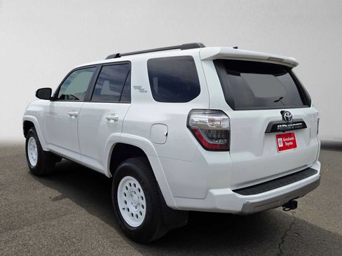 Certified 2023 Toyota 4Runner TRD Off-Road Premium w/ Moonroof Package AWD/4WD image 6