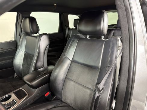 Used 2018 Jeep Grand Cherokee Altitude image 11