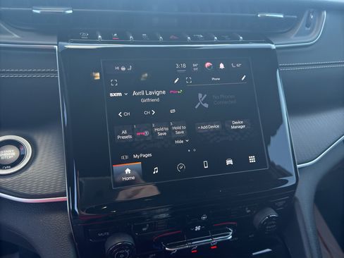 Used 2023 Jeep Grand Cherokee L Laredo image 15