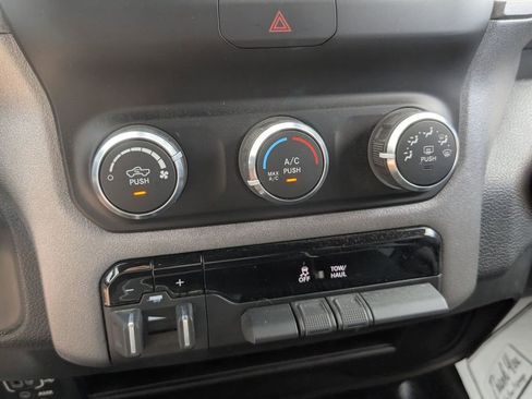 Used 2022 RAM 2500 Tradesman RWD image 22