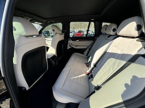 Used 2021 BMW X3 xDrive30i w/ Premium Package Essential image 16