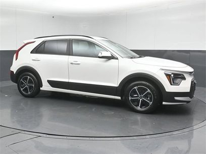 Used 2024 Kia Niro EX