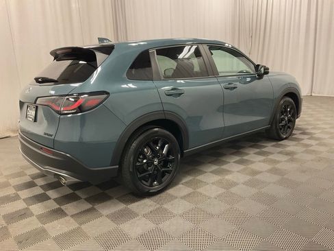 Used 2024 Honda HR-V Sport image 3