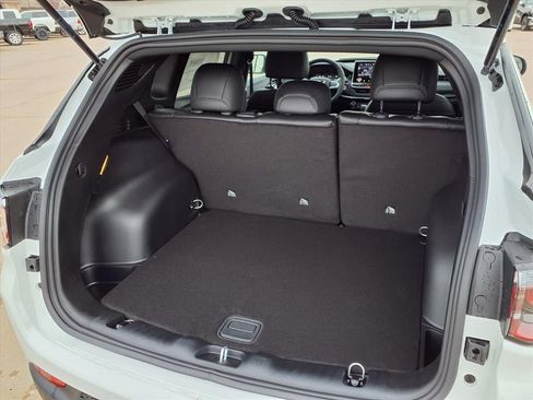 New 2026 Jeep Compass Latitude AWD/4WD image 20