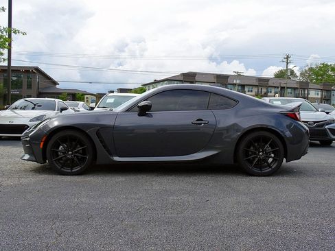 Used 2025 Toyota GR86 Premium w/ ALL Weather Mat Package (TMS) RWD image 4