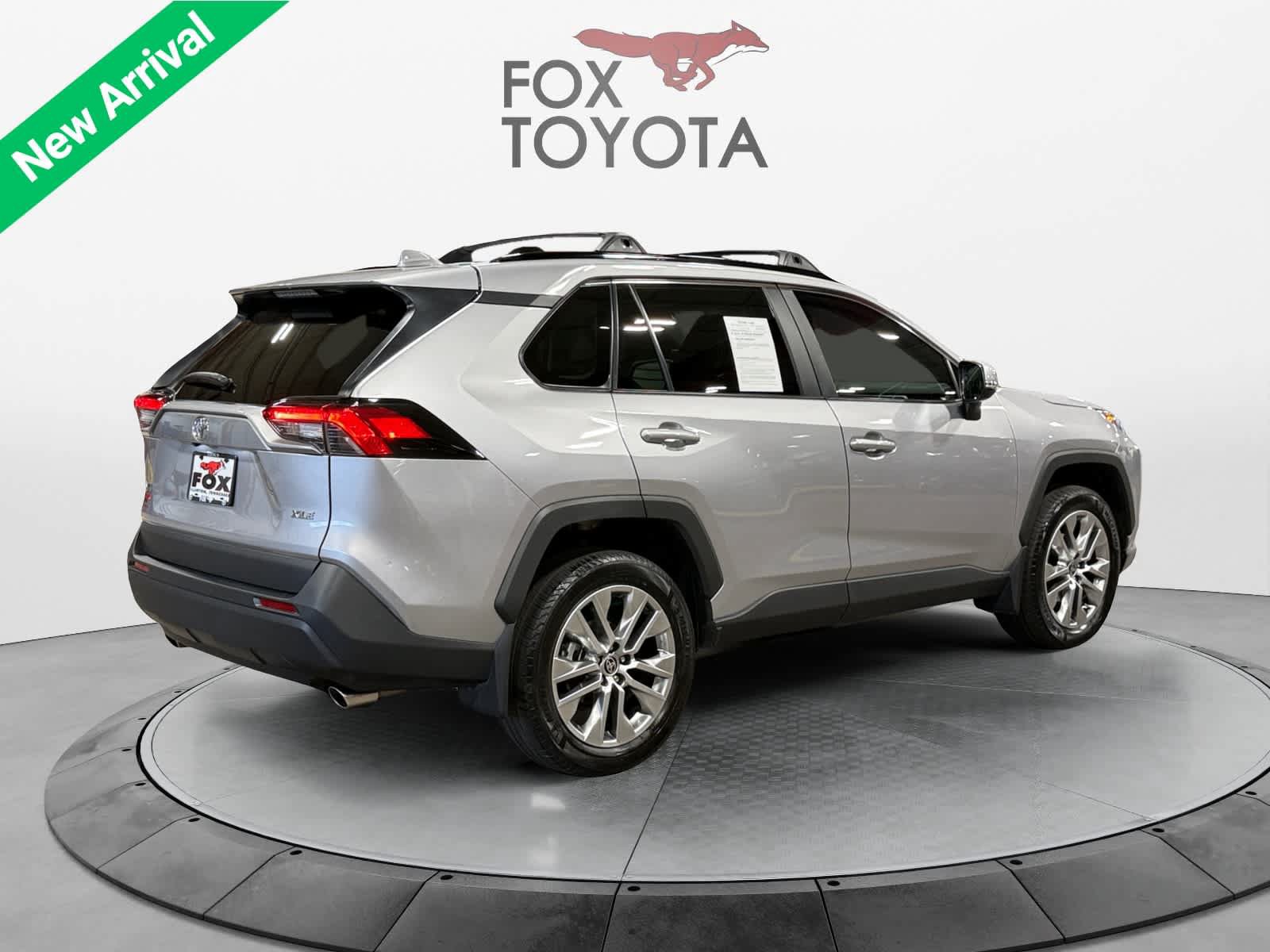 Used 2023 Toyota RAV4 XLE Premium FWD image 6