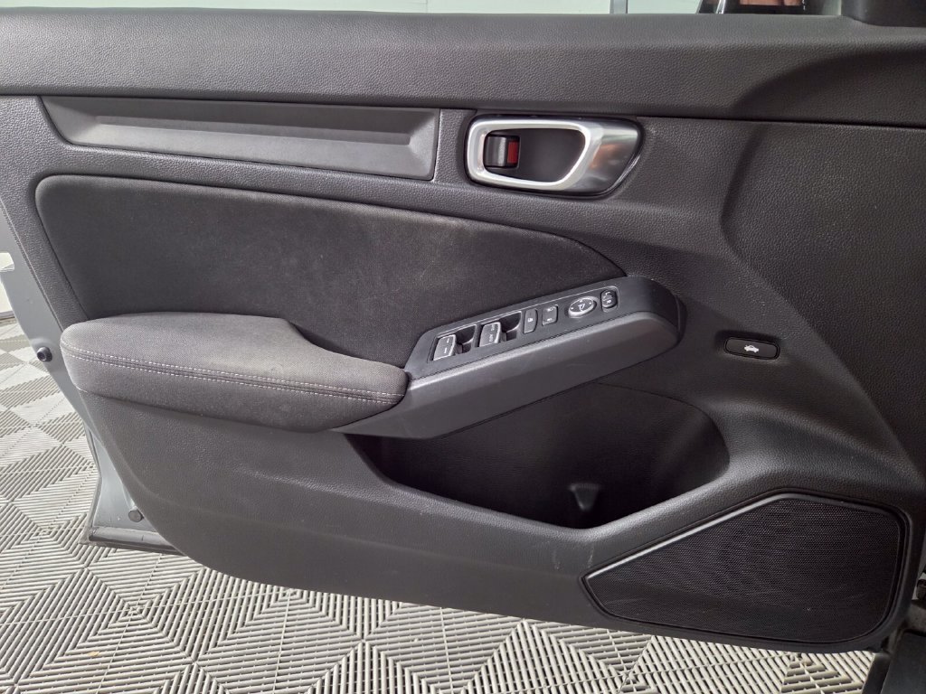 Used 2025 Honda Civic Sport image 19