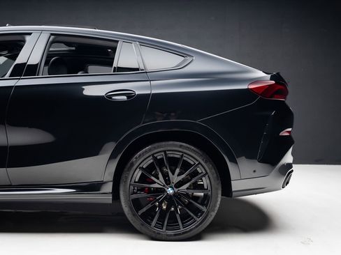 Used 2023 BMW X6 xDrive40i w/ M Sport Package image 19