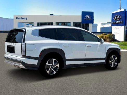 New 2026 Hyundai Ioniq 9 S image 8